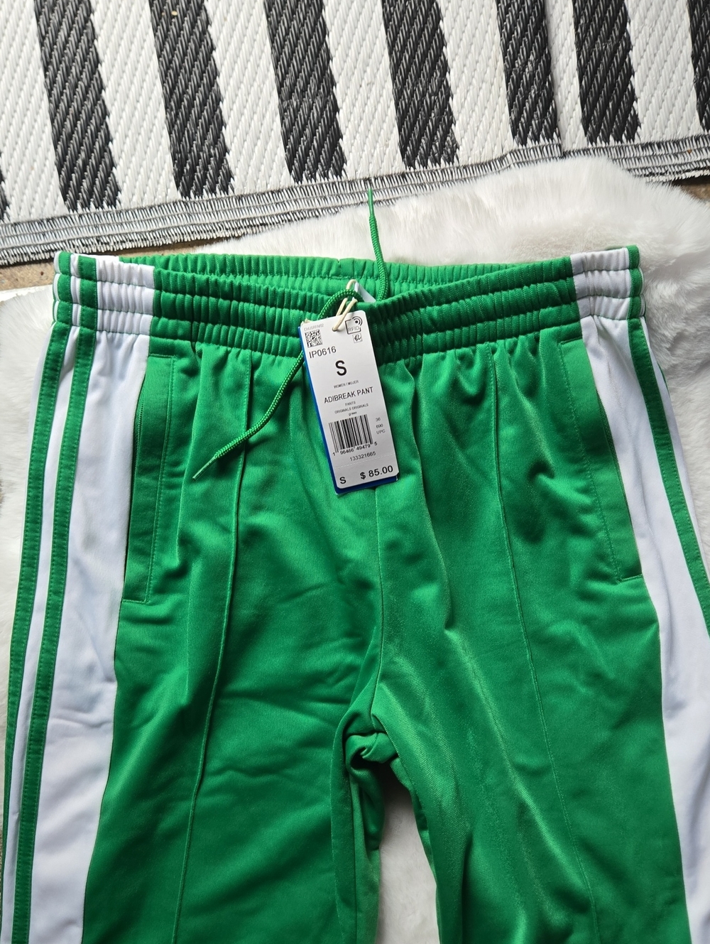 NWT Adidas Originals Women's Green Adibreak Pants - Picture 3 of 10